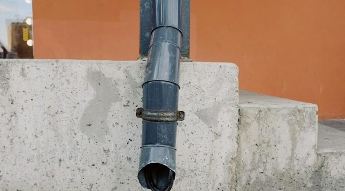 6 Easy Steps to Fix a Clogged Drain: A Simple Guide to Restoring Flow