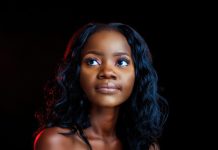Kinky Straight Extensions: A Cultural and Fashion Statement Kinky Straight