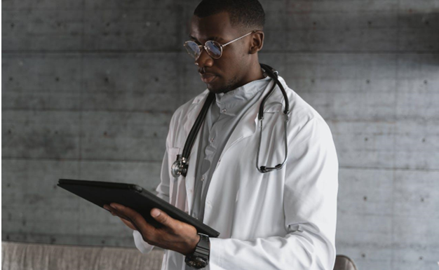 Logistical Challenges in Managing Large Medical Facilities Logistical Challenges in Managing Large Medical Facilities
