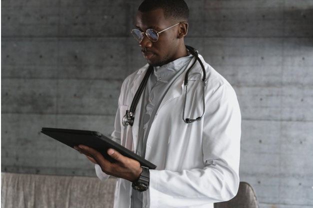 Logistical Challenges in Managing Large Medical Facilities Logistical Challenges in Managing Large Medical Facilities